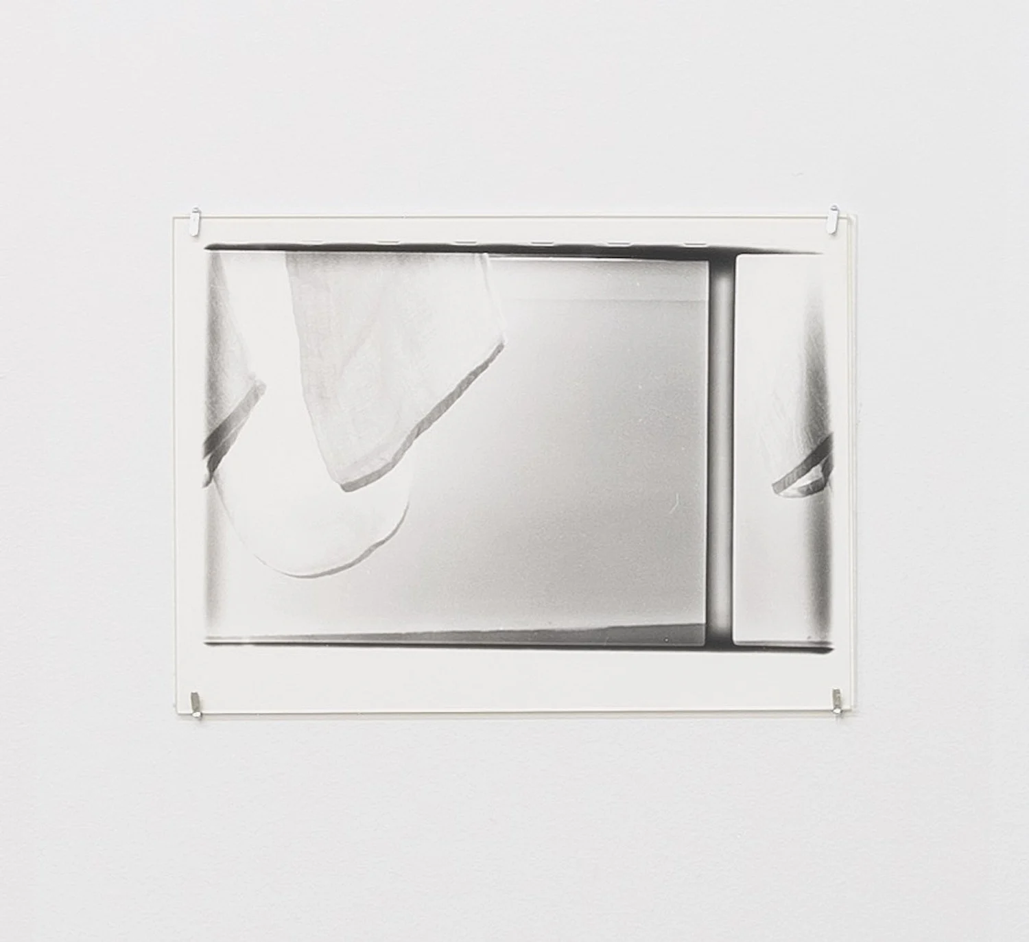 ForksampSpoonscuratedbymd — Moyra DaveyJustine KurlandShala MillerAlix Cléo RoubaudCarla WilliamsFrancesca Woodman — Exhibitions — Galerie Buchholz — Image 29
