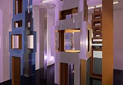 4 Turme, 3 Stelen, Schauspieler und Vollmond — Isa Genzken — Exhibitions — Galerie Buchholz — Image 36