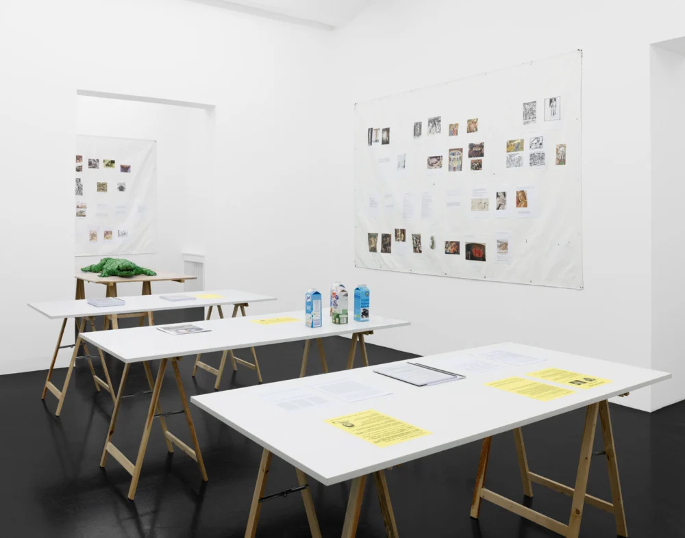 Food chain incl. prehistoric animals — Henrik Olesen — Exhibitions — Galerie Buchholz — Image 00