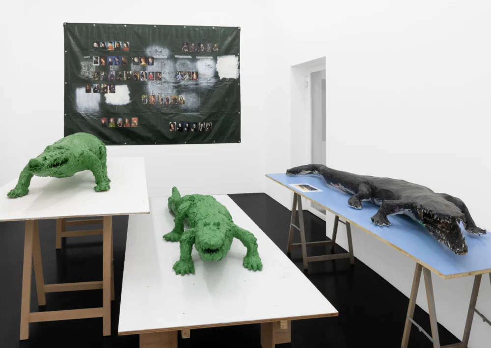Food chain incl. prehistoric animals — Henrik Olesen — Exhibitions — Galerie Buchholz — Image 00