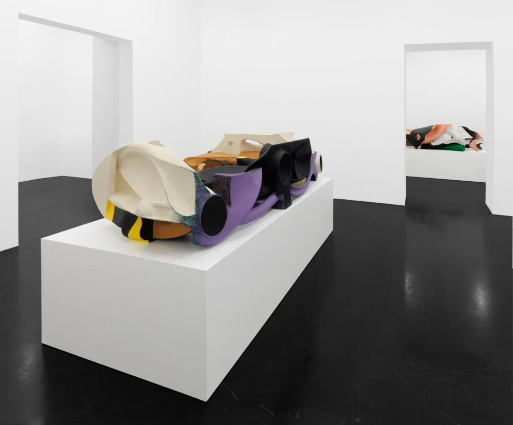 TwoSculptures — Vincent Fecteau — Exhibitions — Galerie Buchholz — Image 00