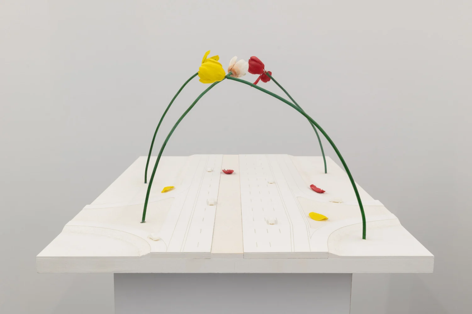 Projects for Outside ISA USA — Isa Genzken — Exhibitions — Galerie Buchholz — Image 18