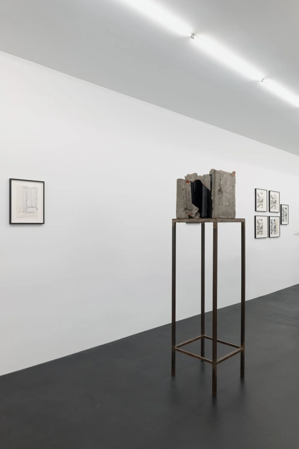 ProjectsforOutsideISAUSA — Isa Genzken — Exhibitions — Galerie Buchholz — Image 25