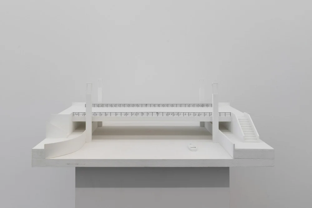 Projects for Outside ISA USA — Isa Genzken — Exhibitions — Galerie Buchholz — Image 00